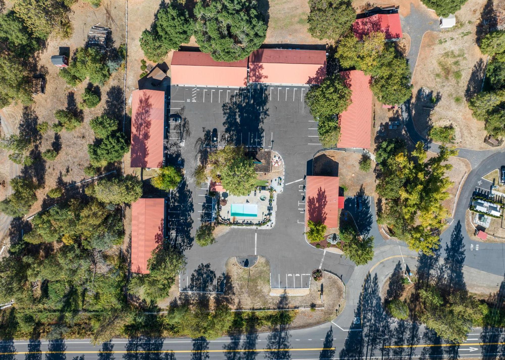 Yosemite Westgate Lodge Groveland Exterior photo